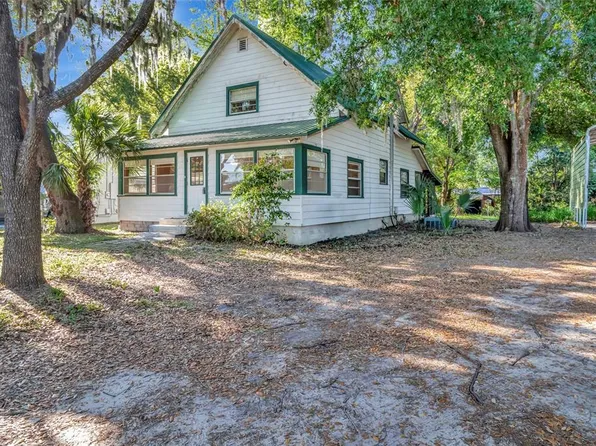 1077 Linden St, Clermont, FL 34711