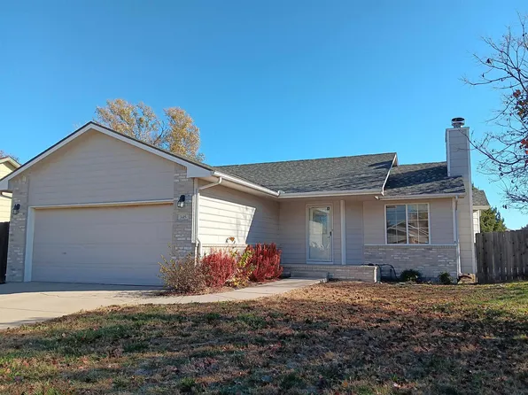 345 Victoria Ct, Newton, KS 67114
