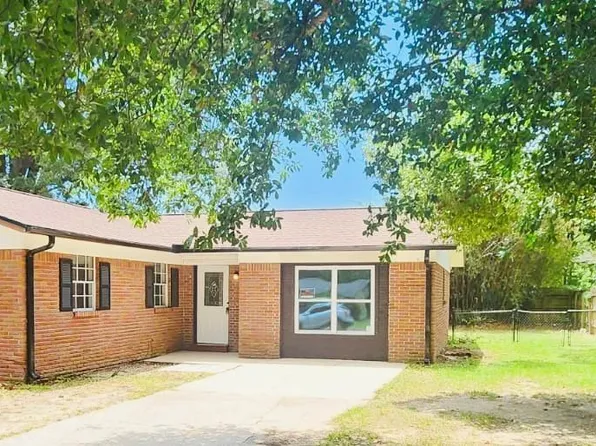 4511 Creighton Rd, Pensacola, FL 32504