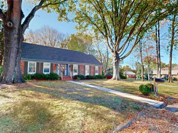 4723 Kingswood Dr, Greensboro, NC 27410