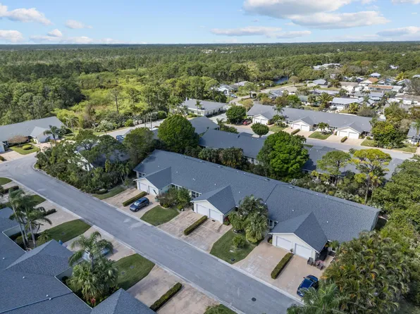 8092 SE Bristlecone Place, Hobe Sound, FL 33455