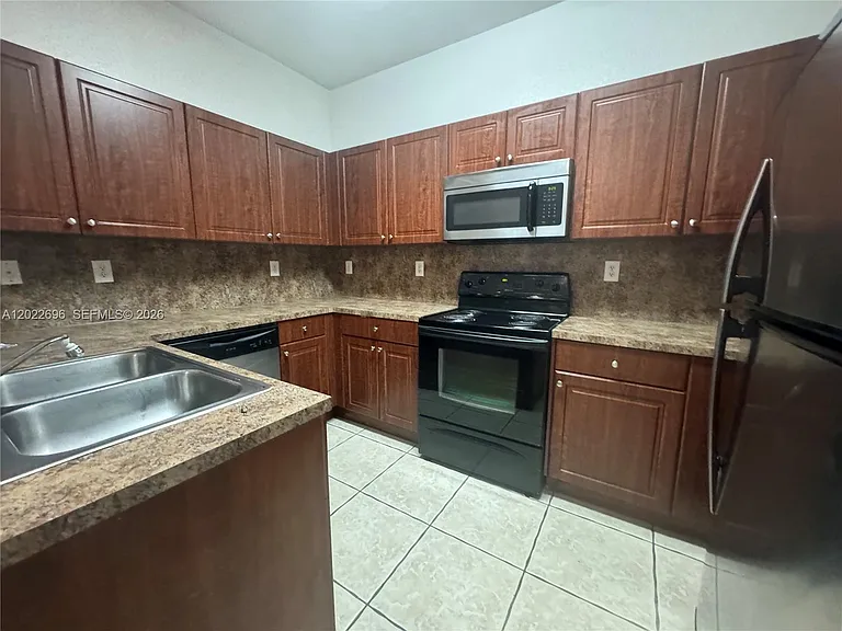 2991 NW 36th Way — Photo 14