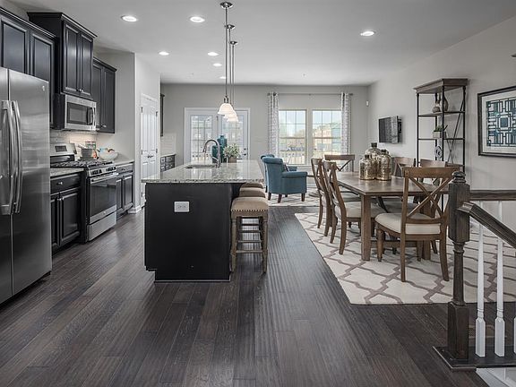 Strauss Main Level Entry