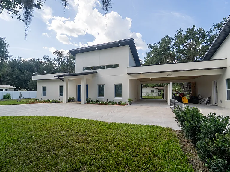 2902 Robinson Rd — Photo 3