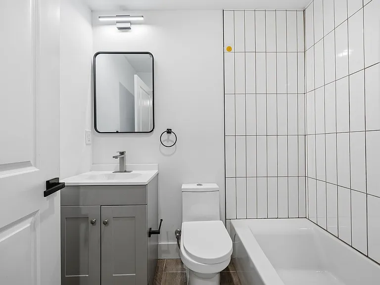 234 Webster Ave #1R — Photo 12