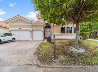 19385 SW 79th Ct, Cutler Bay, FL 33157
