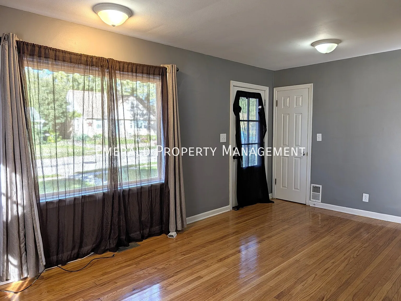 3 bed, $1,950 — Photo 4