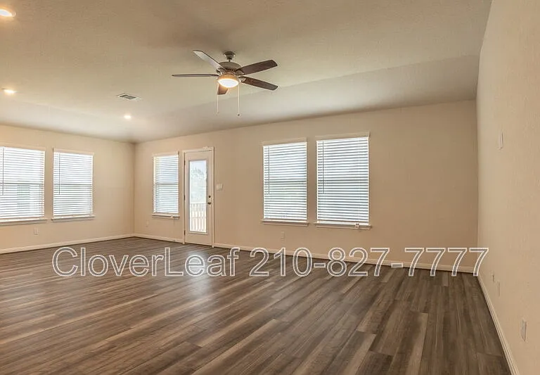 312 Shelton Pass — Photo 9