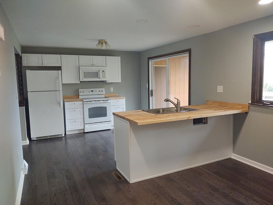 2nd image of 4190 California Rd