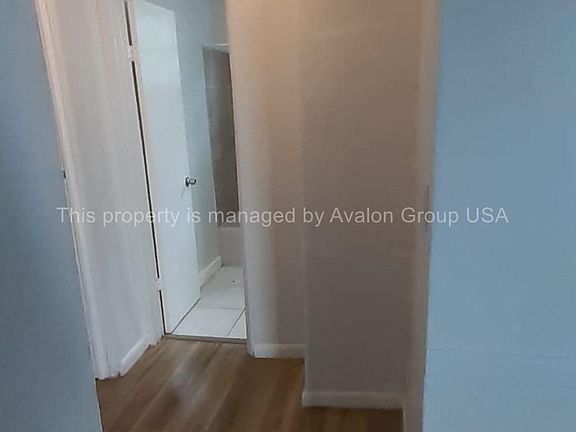 2nd image of 610 W 18th St #1