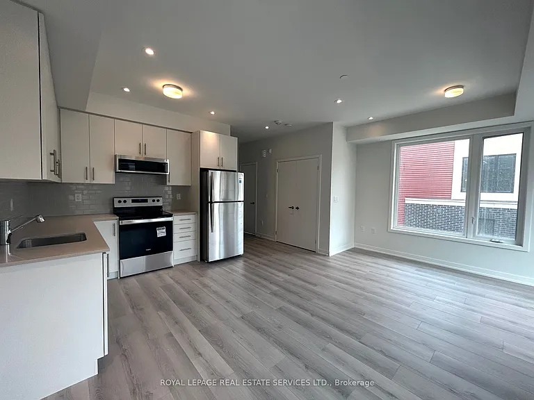 3405 Ridgeway Dr E #18 — Photo 1