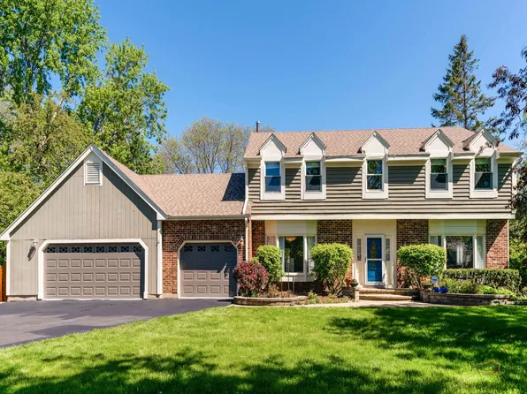 5544 Oak Grove Dr, Long Grove, IL 60047