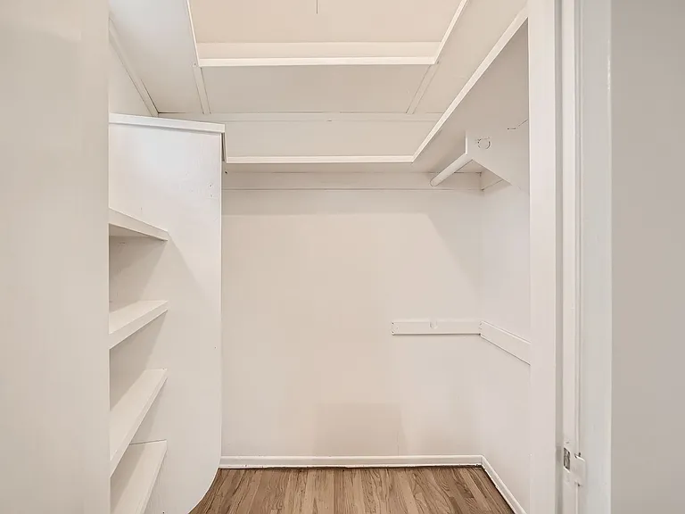 3766 Willowcrest Ave — Photo 15