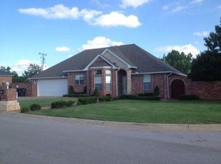 324 NE 15th St, Blanchard, OK 73010