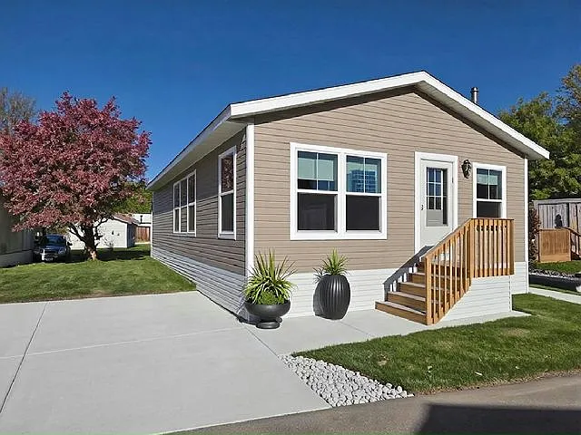 203 Spruce Ln #85