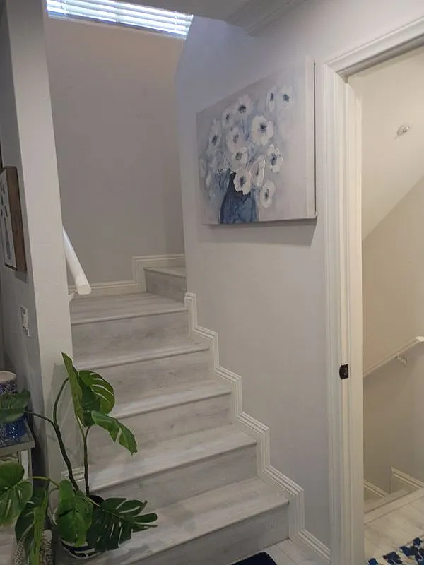 3 bed, 2.0 bath, 920 sqft, $3,695 — Photo 3