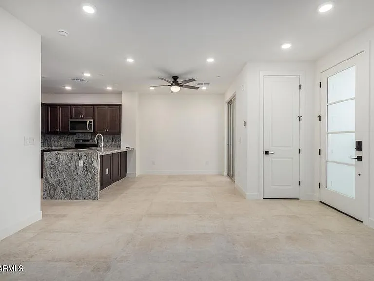 2121 W Sonoran Desert Dr #5 — Photo 4