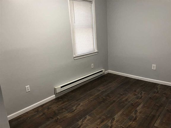 3rd image of 361 2nd St #2