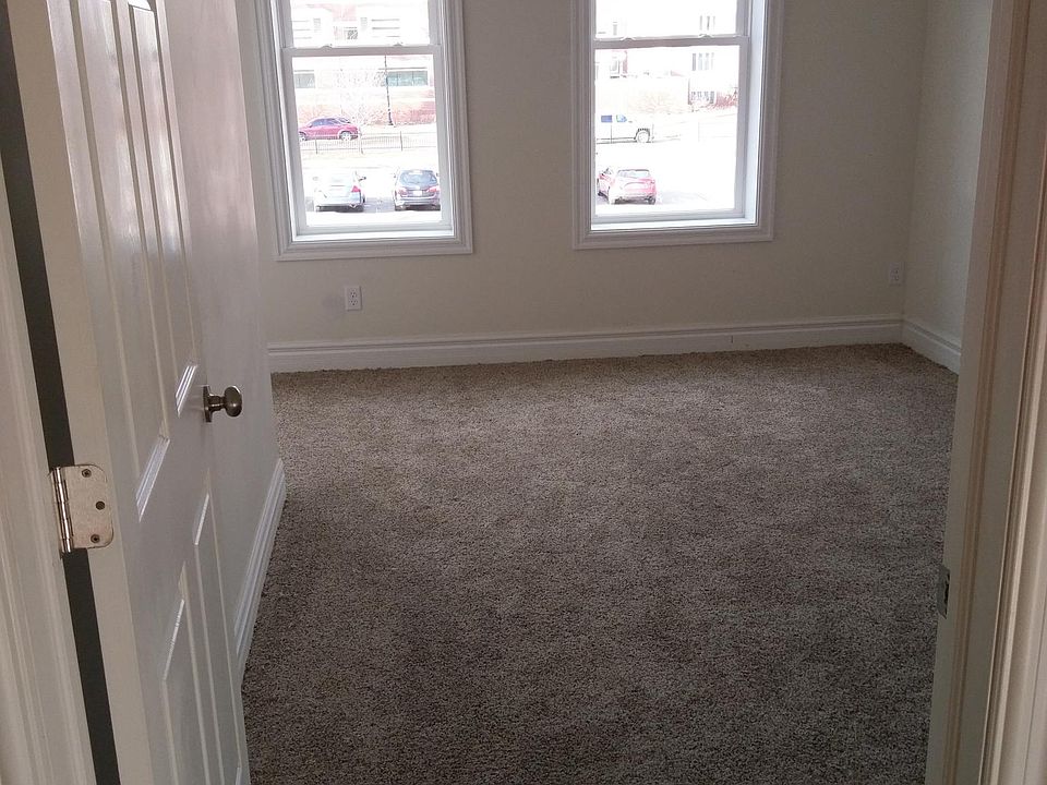 2nd image of 209 E Michigan Ave #1