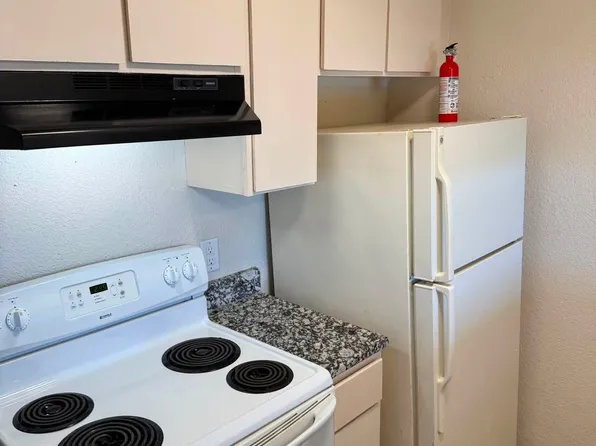 901 Quetzal St APT 4, Corpus Christi, TX 78418