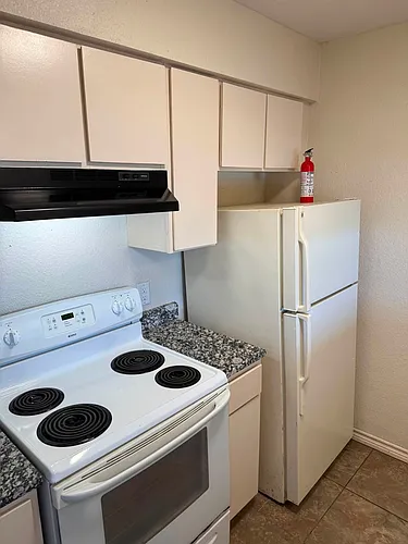 901 Quetzal St #4 Photo 1