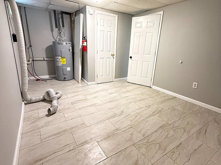 845 Poplar St — Photo 9