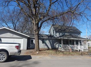 604 Hamilton St, Waterville, MN 56096