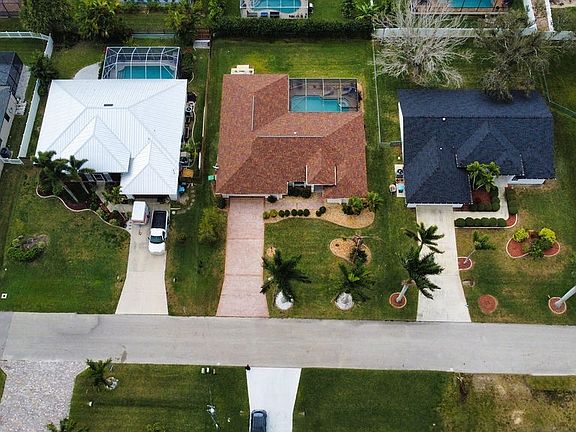 4th image of 2124 SW 43rd Ln