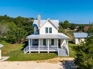 270 Oak Hollow Dr, Kerrville, TX 78028