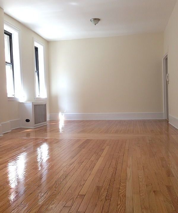 1st image of 821 Park Ave #2Z