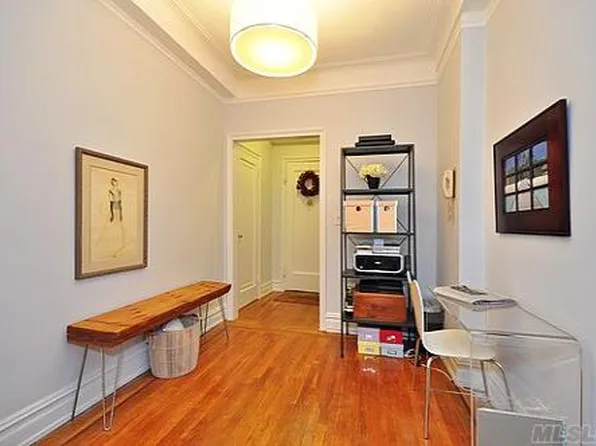 73-37 Austin Street image 1 of 10