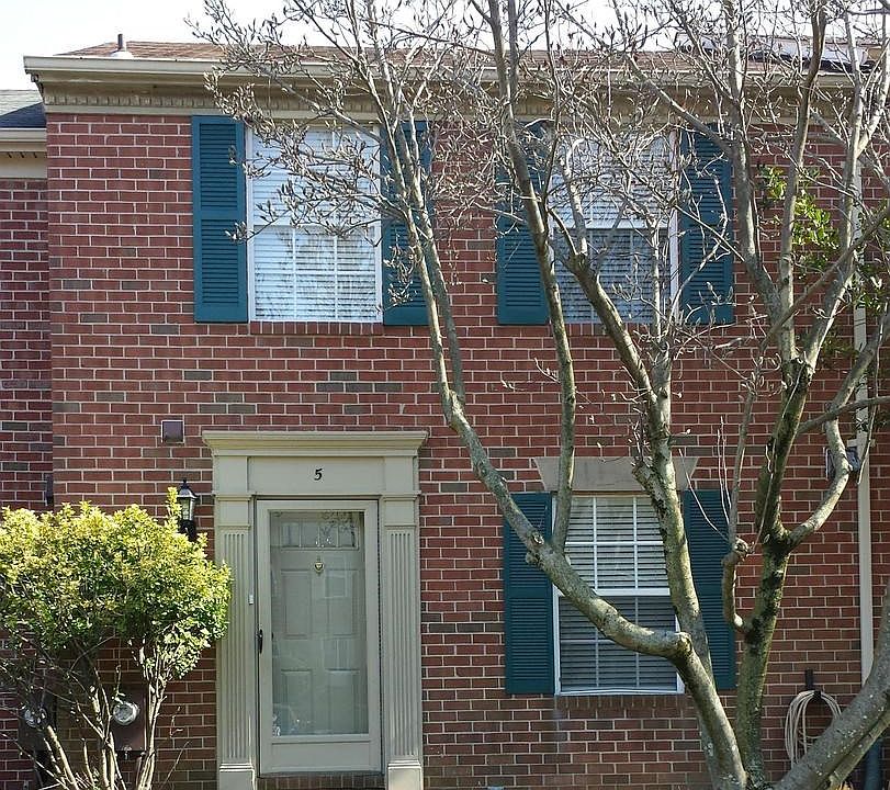 Exterior (Front)
