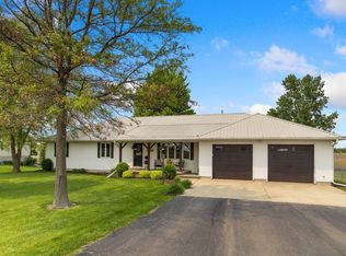 29124 Plautz Rd, Rock Falls, IL 61071