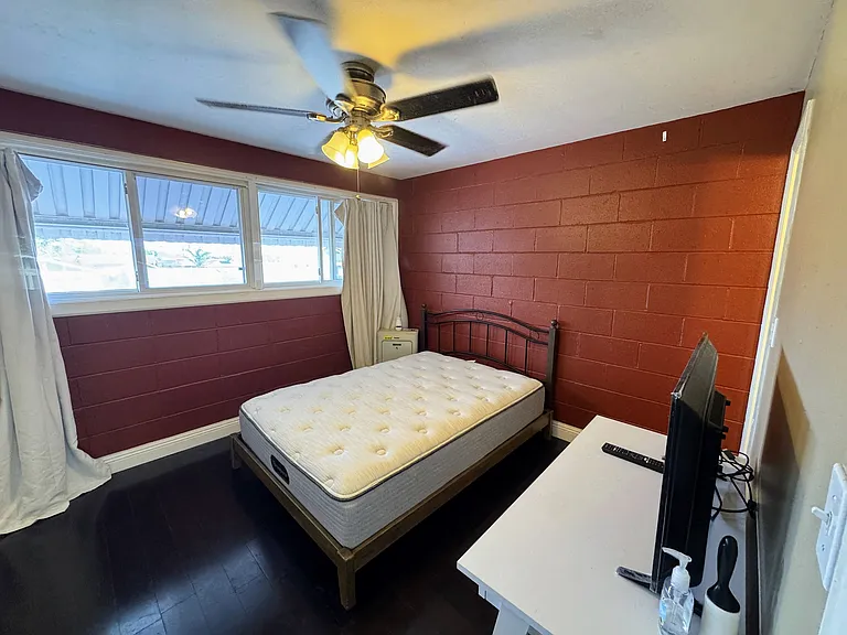1427 Alexander St #208 — Photo 7