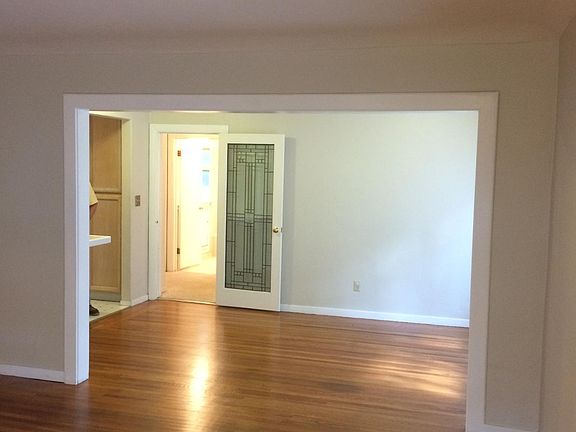 4th image of 3546 D St