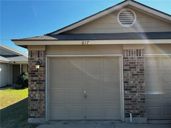 617 Greenlawn Blvd, Round Rock, TX 78664