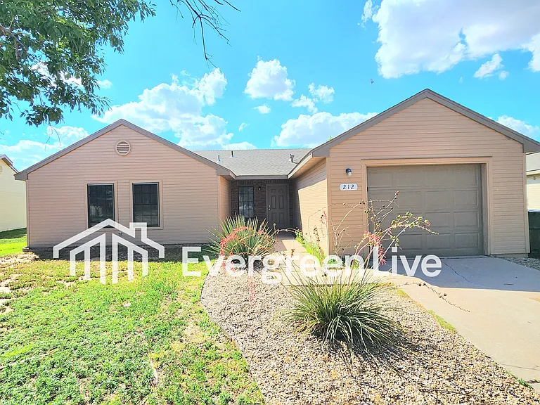 212 Fireball Dr — Photo 1
