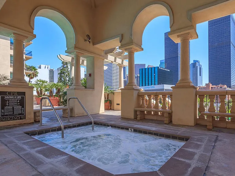 SOOTHING SPA