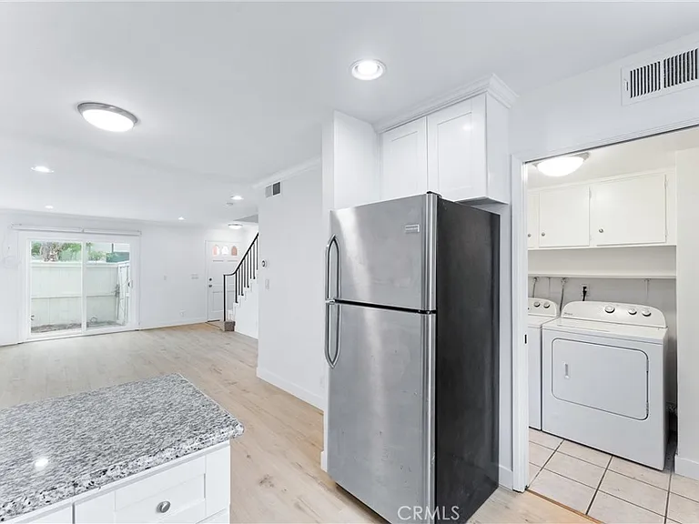 8242 Henderson Grn — Photo 10