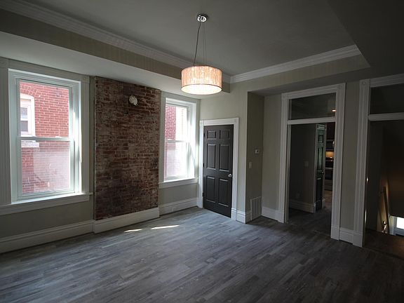 5th image of 2631 Indiana Ave #2F