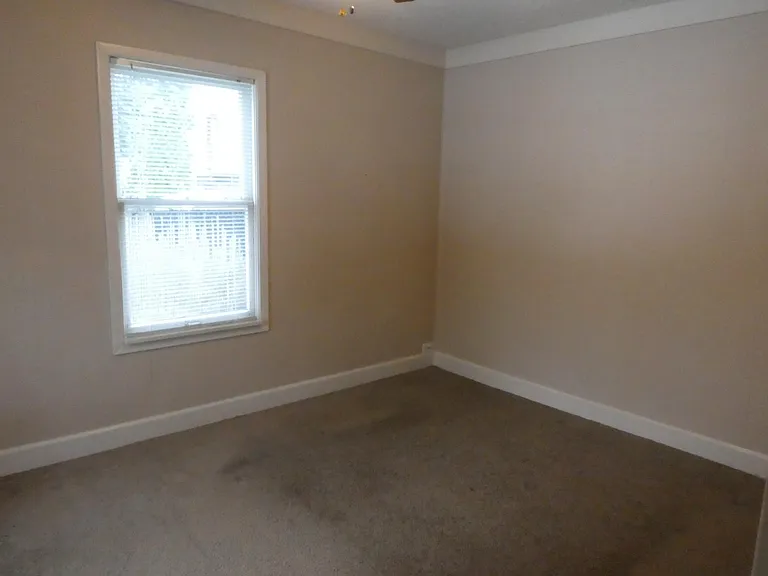 2333 SE Tacoma St — Photo 16