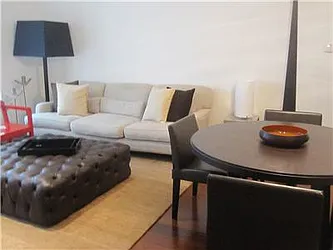 Rented by R New York