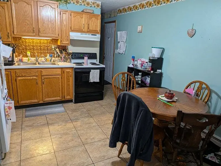 614 W Perkins St — Photo 9