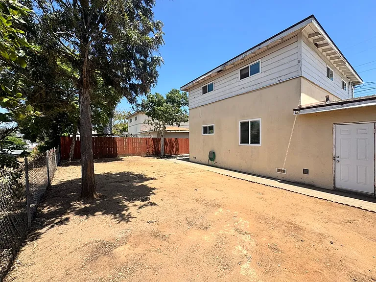 6150-52 Horton Dr — Photo 6