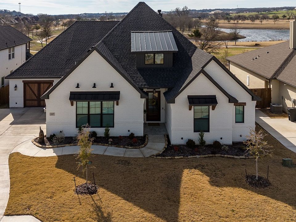 1st image of 1217 Crown Valley Dr