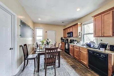 47 Hillside St #2A — Photo 3