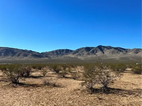 7 Transit Rd #4, Lucerne Valley, CA 92356