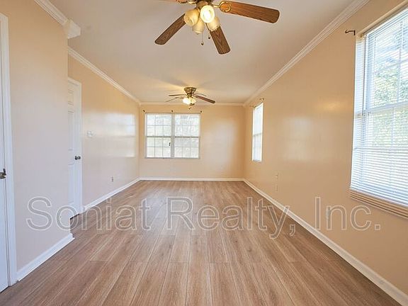 4th image of 1874 Mirabeau Ave