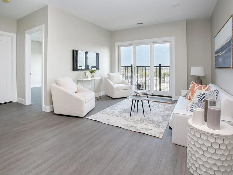 11 Walley St #105 — Photo 1