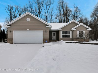 4345 Keelson Dr, Lansing, MI, 48911